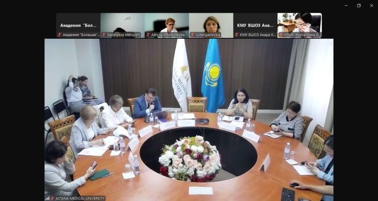 Жас ресейлік гейлердің гей порносы